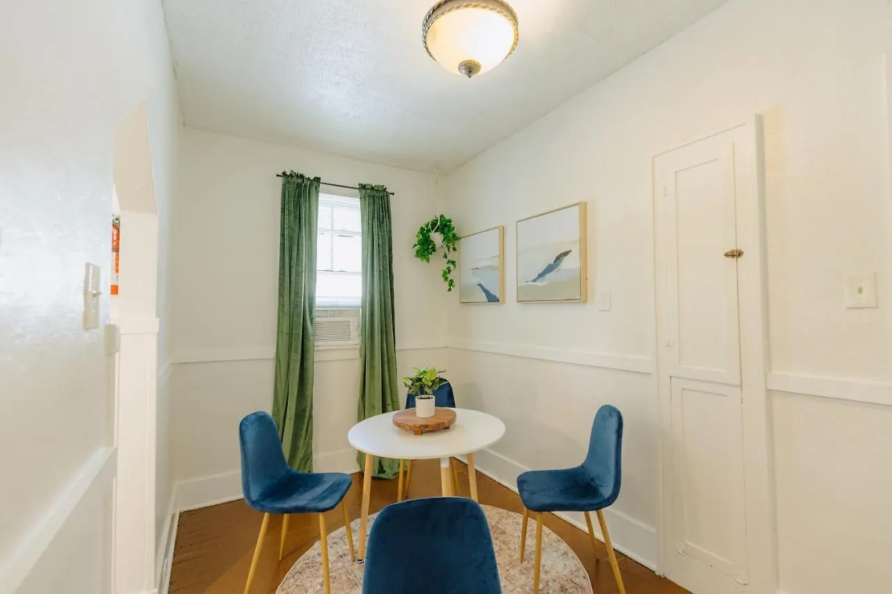 Historic Revival King Bed Midtown Memphis 70 Fast Wifi Free Parking Yes Pets Villa 0*,