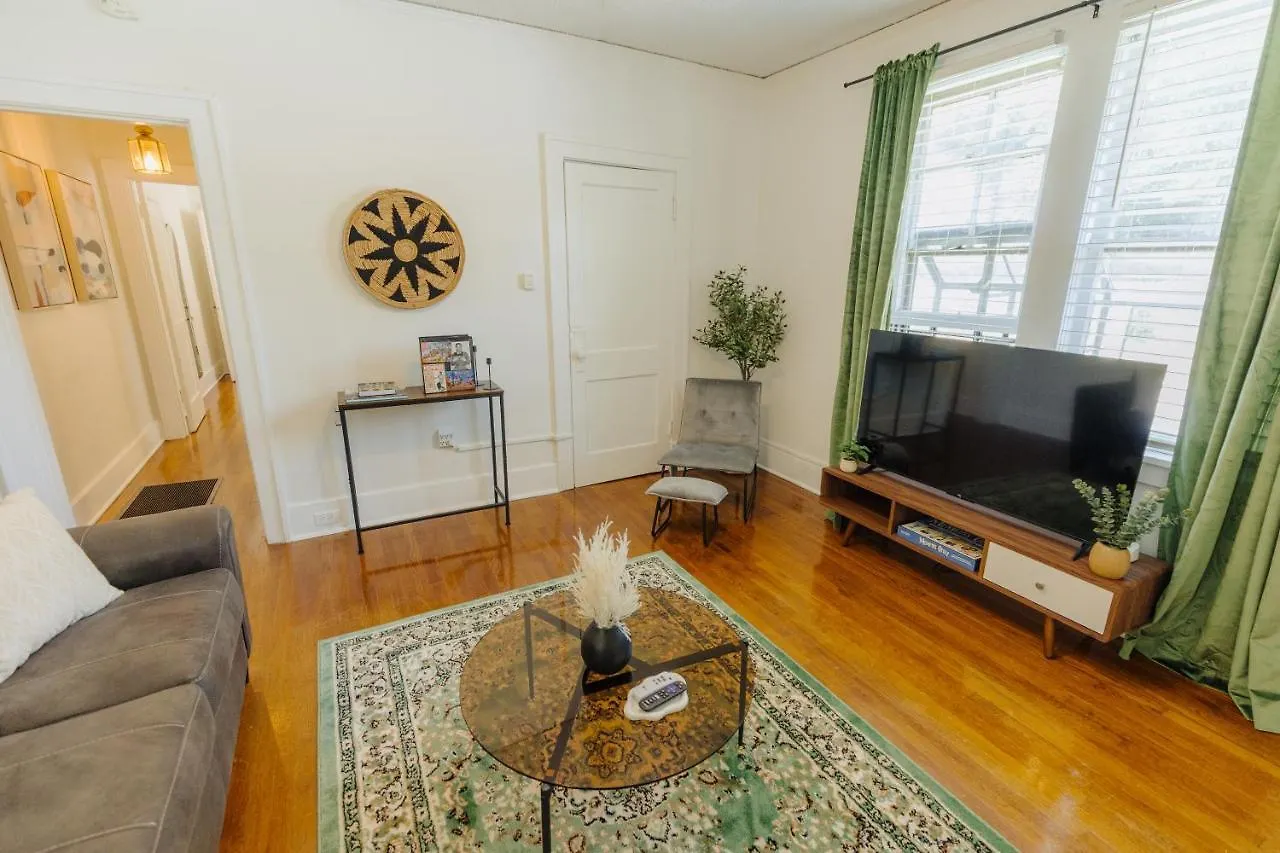 Historic Revival King Bed Midtown Memphis 70 Fast Wifi Free Parking Yes Pets Villa 0*,  United States