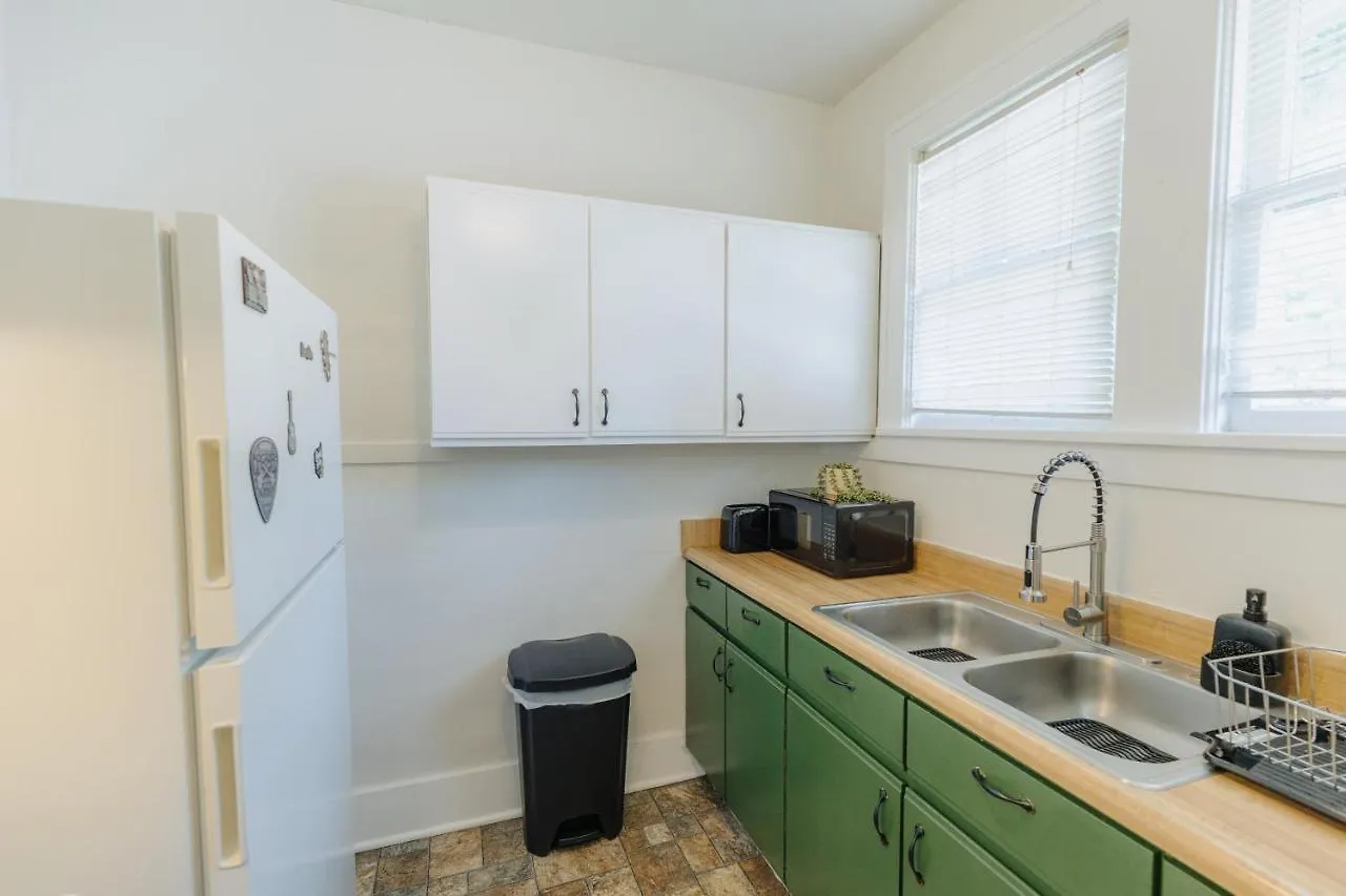 Historic Revival King Bed Midtown Memphis 70 Fast Wifi Free Parking Yes Pets Villa