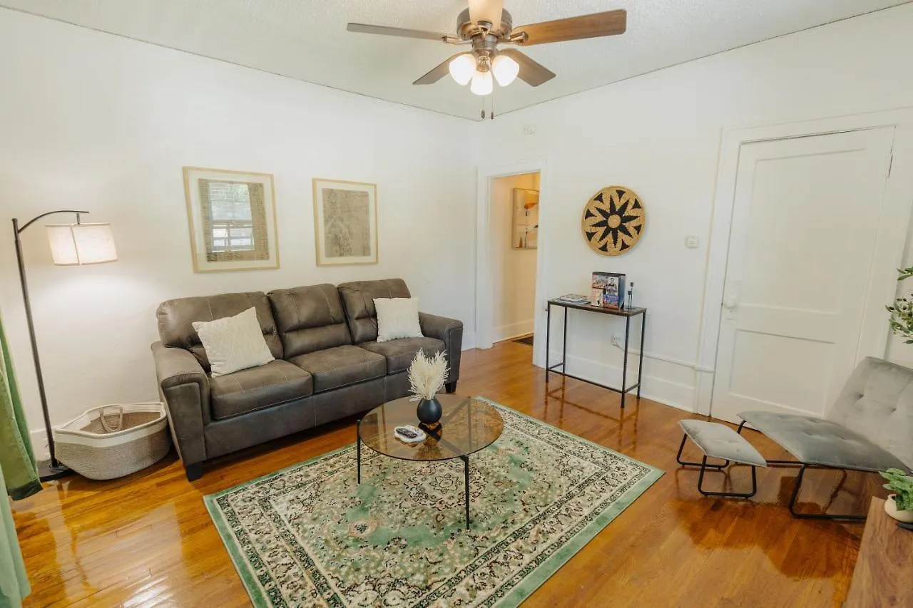 Historic Revival King Bed Midtown Memphis 70 Fast Wifi Free Parking Yes Pets Villa United States