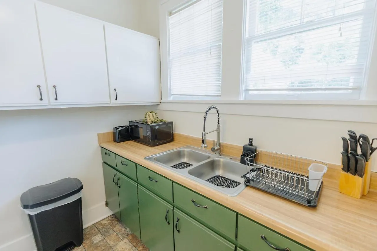 Historic Revival King Bed Midtown Memphis 70 Fast Wifi Free Parking Yes Pets Villa 0*,