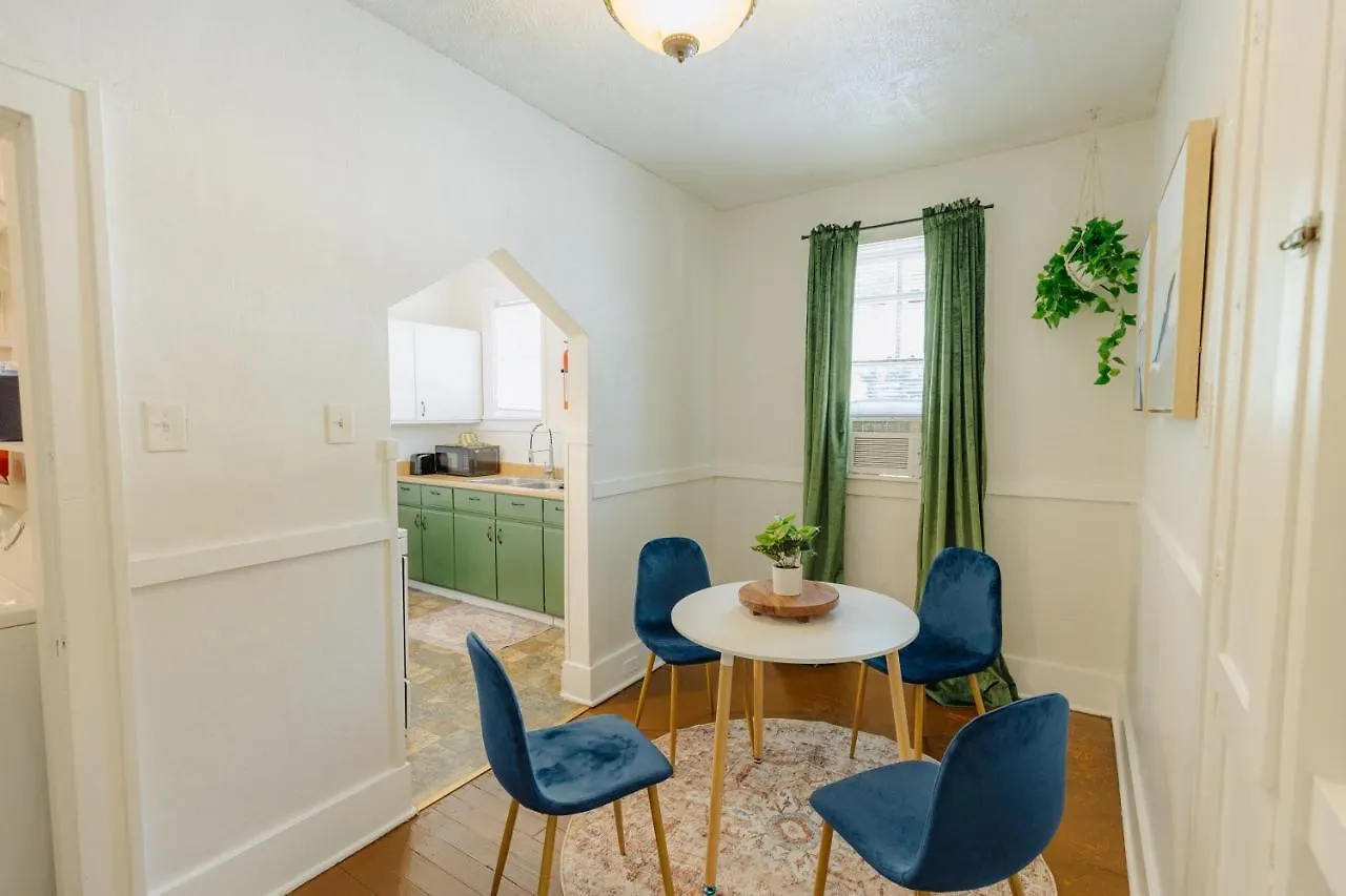 Historic Revival King Bed Midtown Memphis 70 Fast Wifi Free Parking Yes Pets Villa