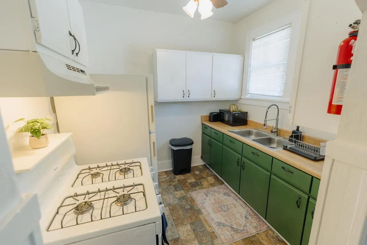 Historic Revival King Bed Midtown Memphis 70 Fast Wifi Free Parking Yes Petsヴィラ