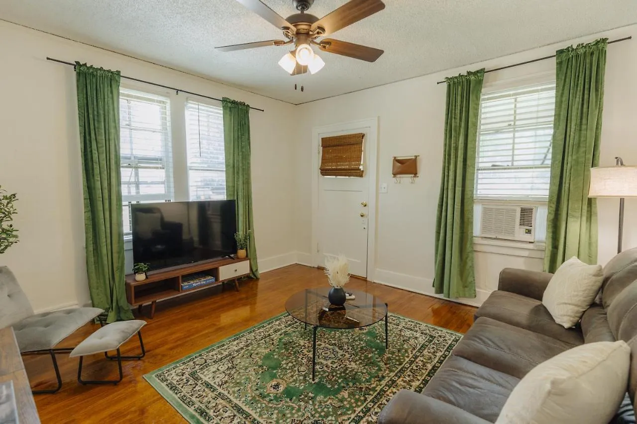 Historic Revival King Bed Midtown Memphis 70 Fast Wifi Free Parking Yes Petsヴィラ